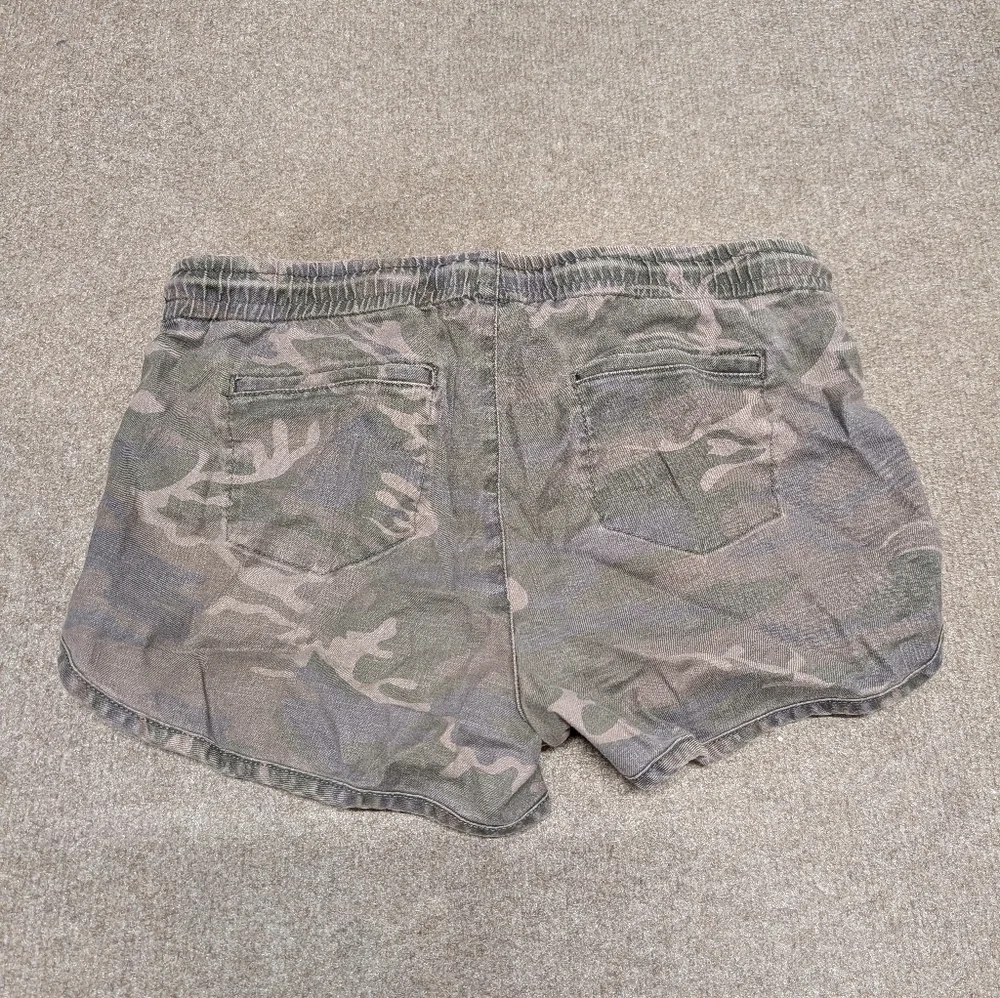 Level 99 Linen Blend Desert Camo Women's Shorts Small